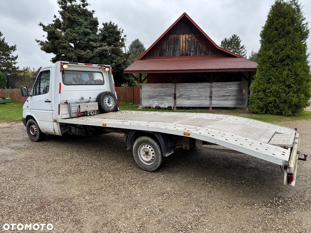 Mercedes-Benz Sprinter - 3