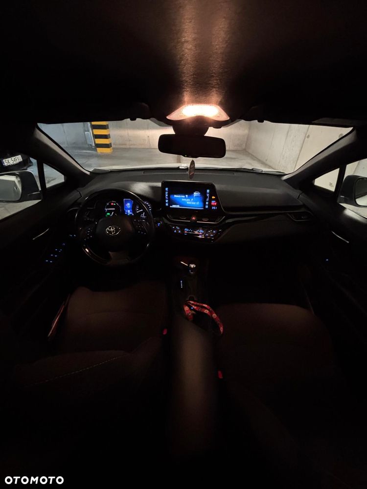 Toyota C-HR 1.8 Hybrid Dynamic - 25