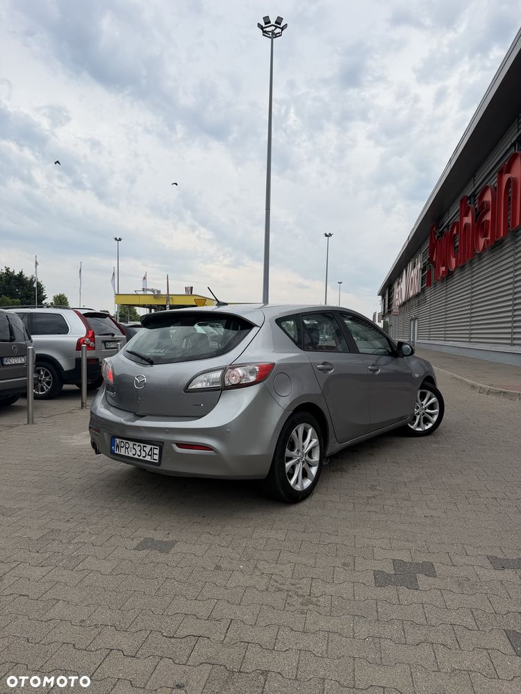 Mazda 3 - 4