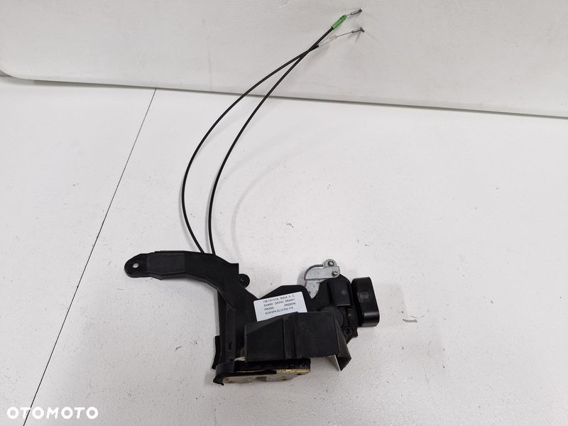 TOYOTA RAV4 II 2 ZAMEK DRZWI PRAWY PRZÓD EU 6 PIN - 1