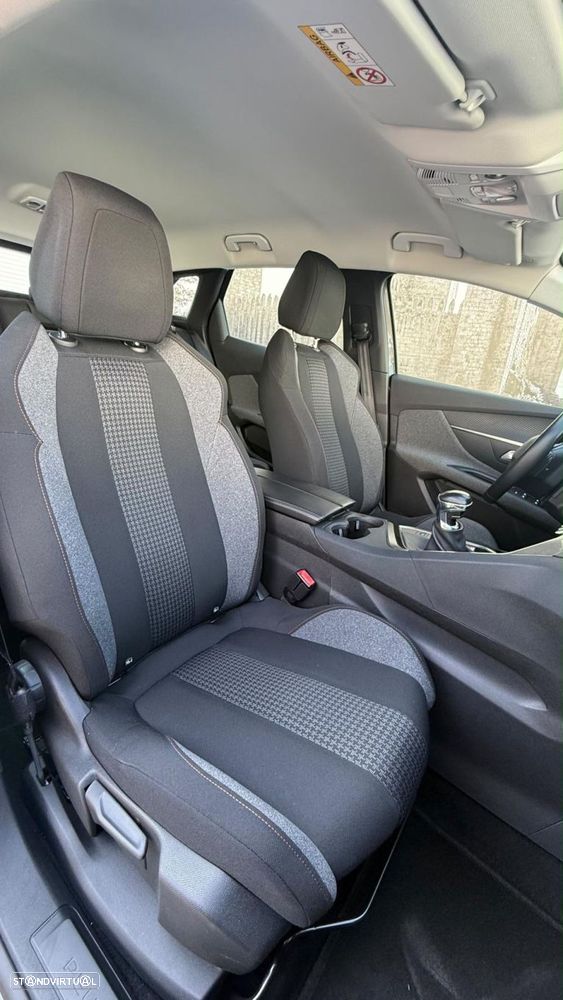 Peugeot 3008 1.5 BlueHDi Active Pack — fotografia 6