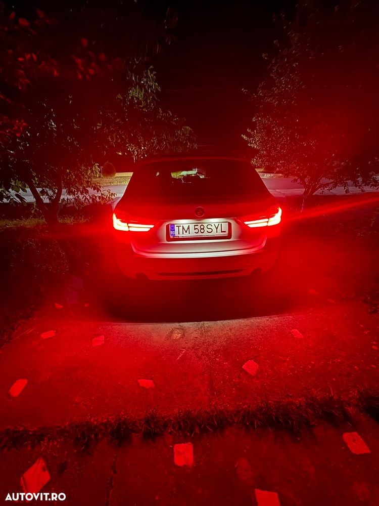 BMW Seria 5 525d Touring Aut. Sport Line - 19