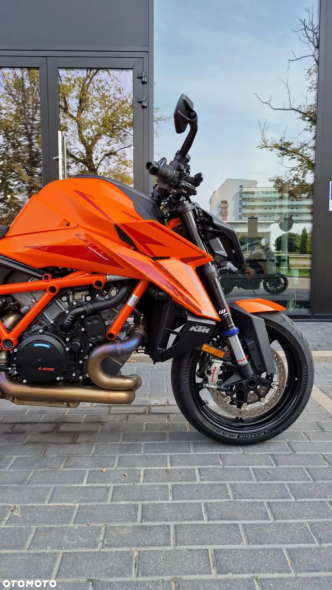 KTM Super Duke - 19