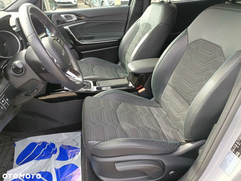 Kia XCeed 1.6 T-GDI Tribute DCT - 10