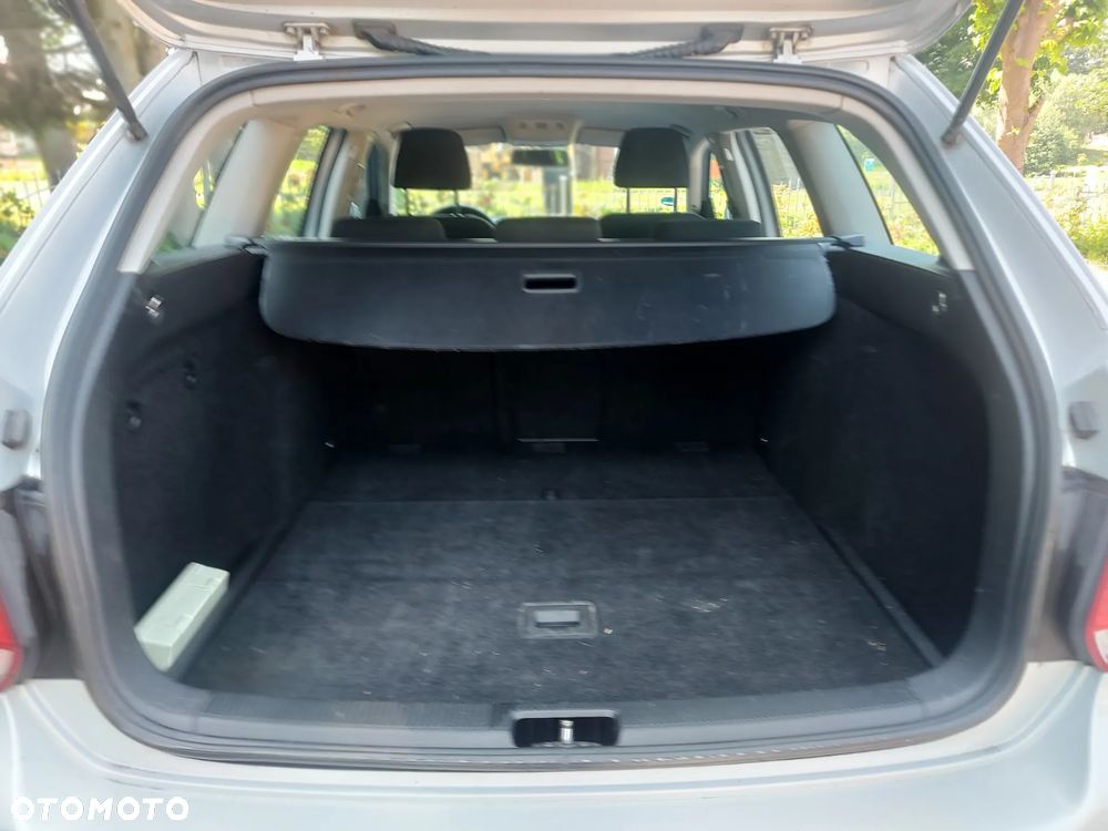 Volkswagen Golf 1.6 TDI DPF BlueMotion Technology Comfortline - 15