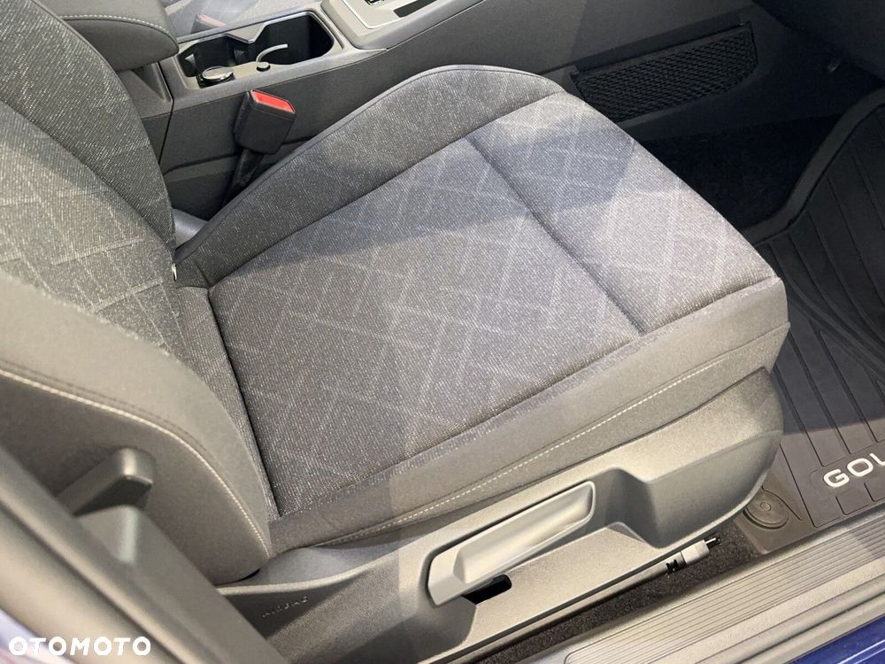 Volkswagen Golf Variant - 17