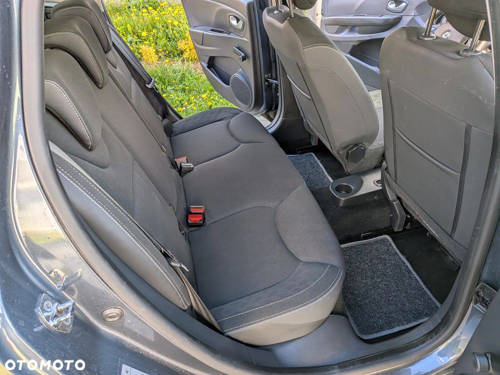 Renault Clio 0.9 Energy TCe Limited 2018 - 35