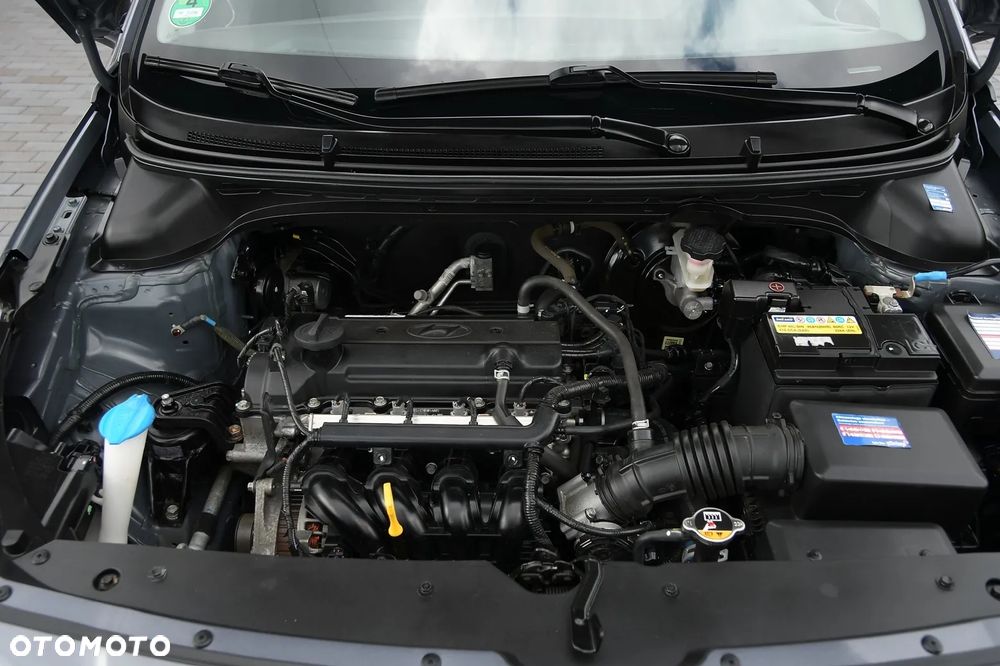 Hyundai i20 1.2 YES Gold - 35