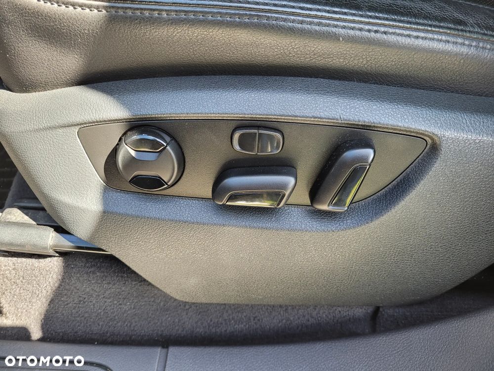 Volkswagen Touareg 3.0 V6 TDI Blue Motion DPF Automatik - 32