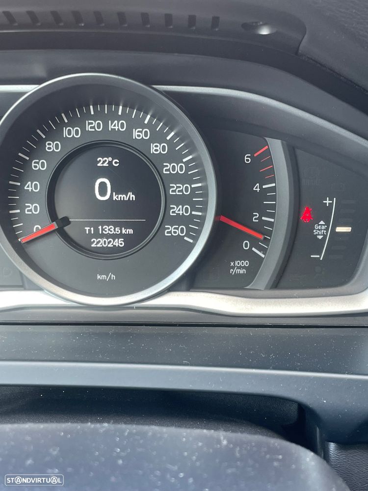 Volvo V60 D2 Kinetic - 9