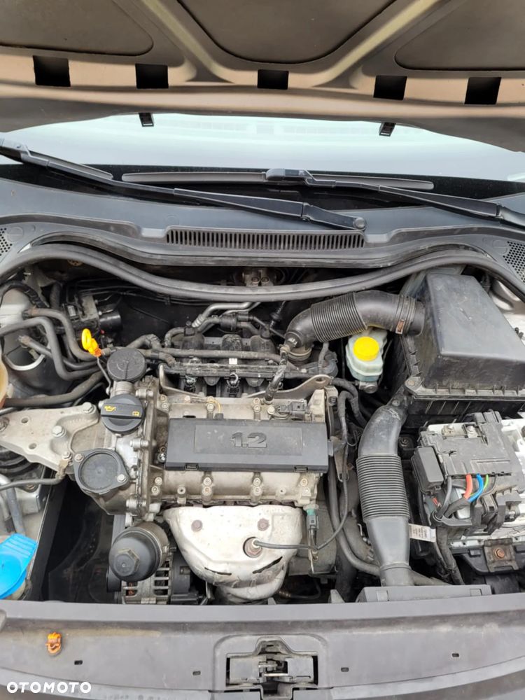 Volkswagen Polo - 11