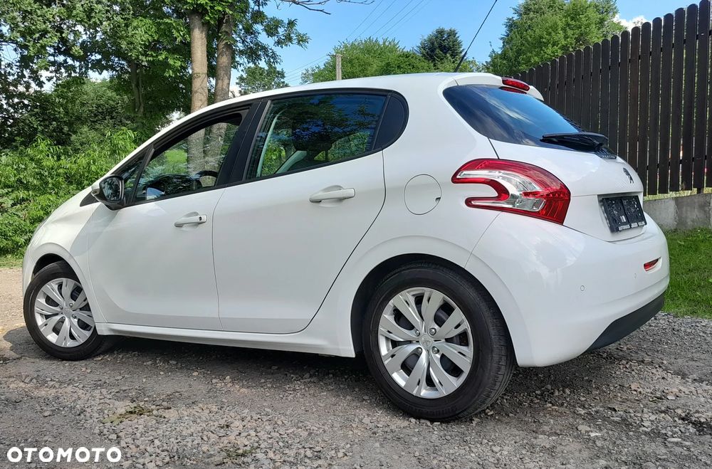 Peugeot 208 - 27
