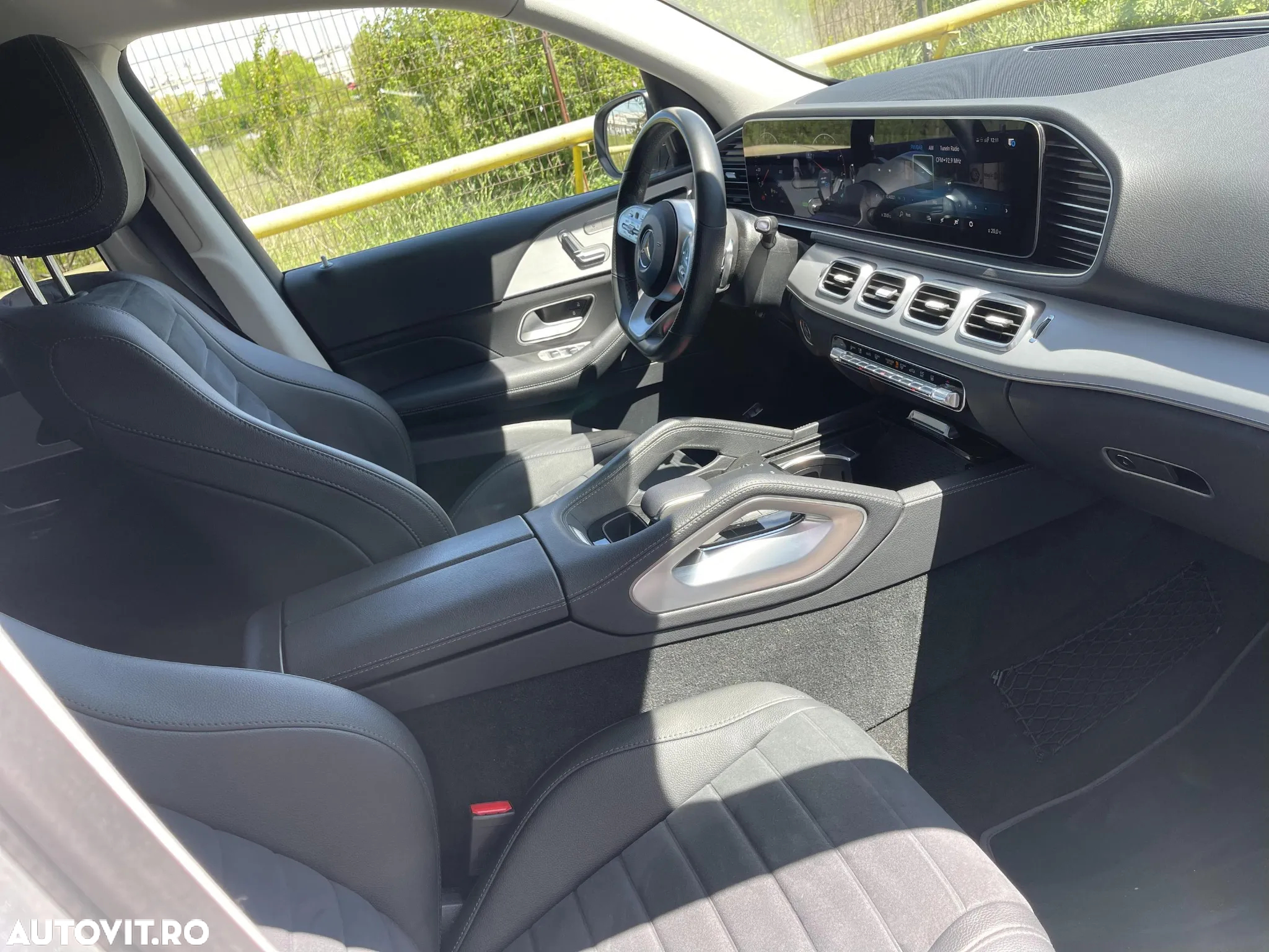 Mercedes-Benz GLE - 27