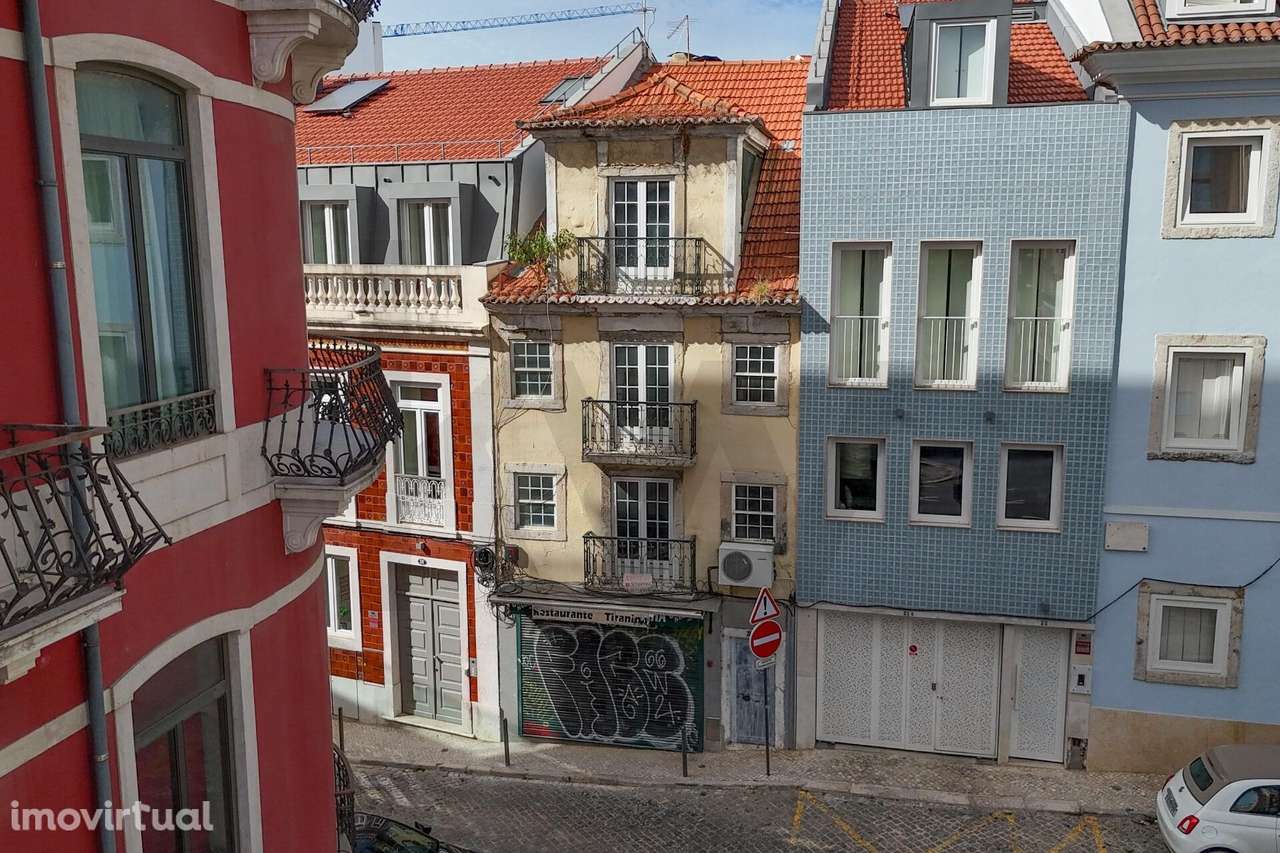 Prédio Andaluz— Reabilitação com História e Potencial - Grande imagem: 2/36