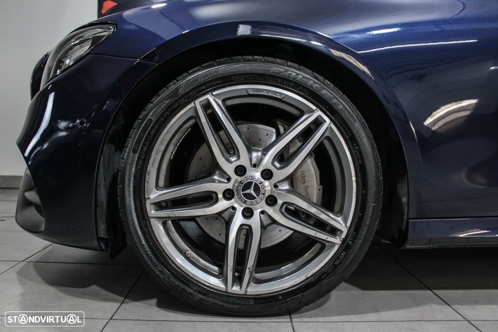 Mercedes-Benz E 220 d AMG — fotografia 15
