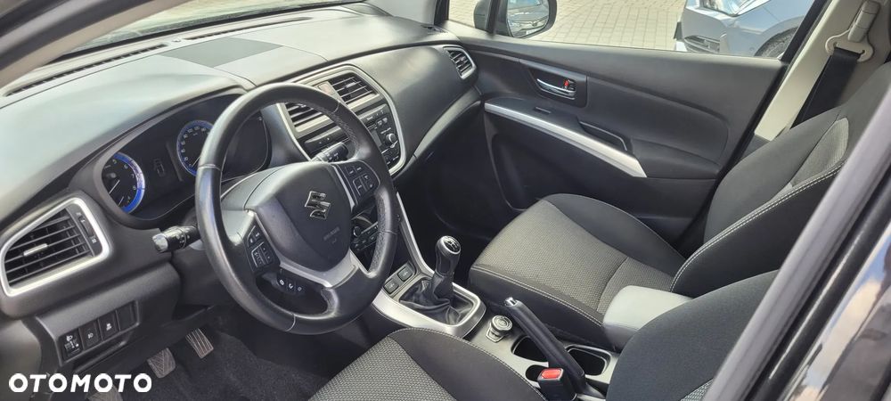 Suzuki SX4 S-Cross 1.6 Comfort - 10
