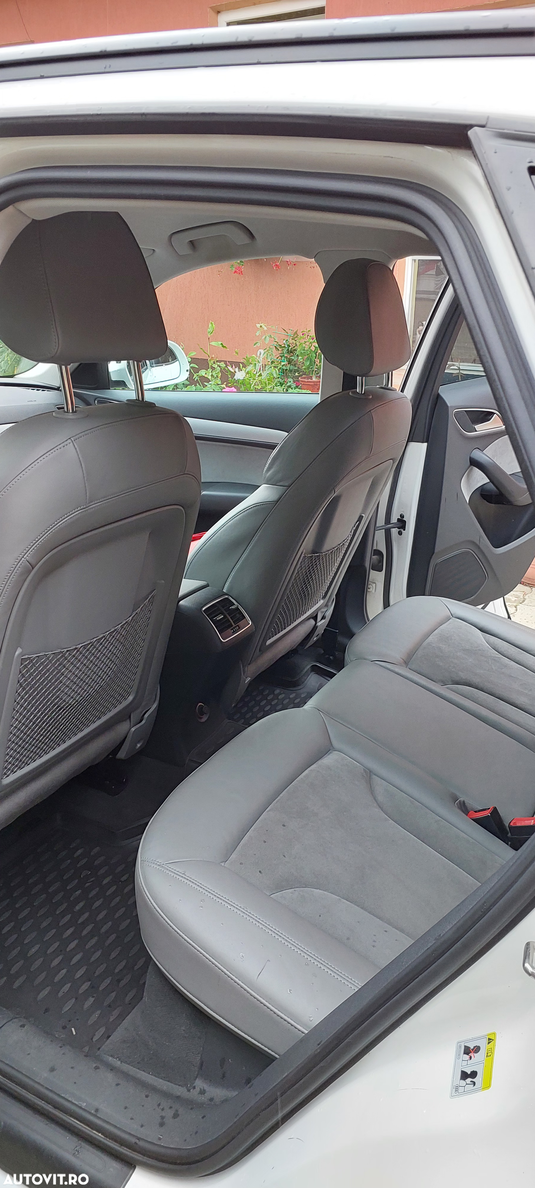 Audi Q3 35 TDI quattro S tronic S line - 9