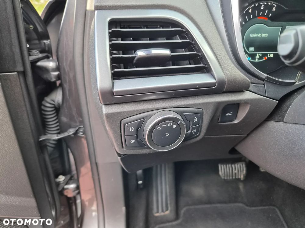 Ford Mondeo 2.0 TDCi Titanium PowerShift - 24