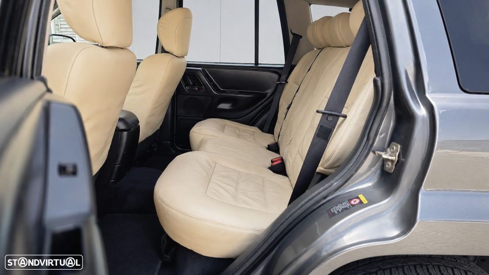 Jeep Grand Cherokee 2.7 CRD Laredo - 13