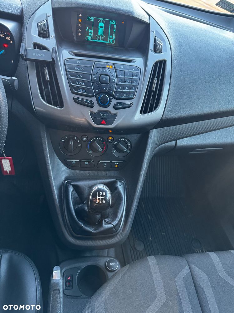 Ford Transit Connect - 7