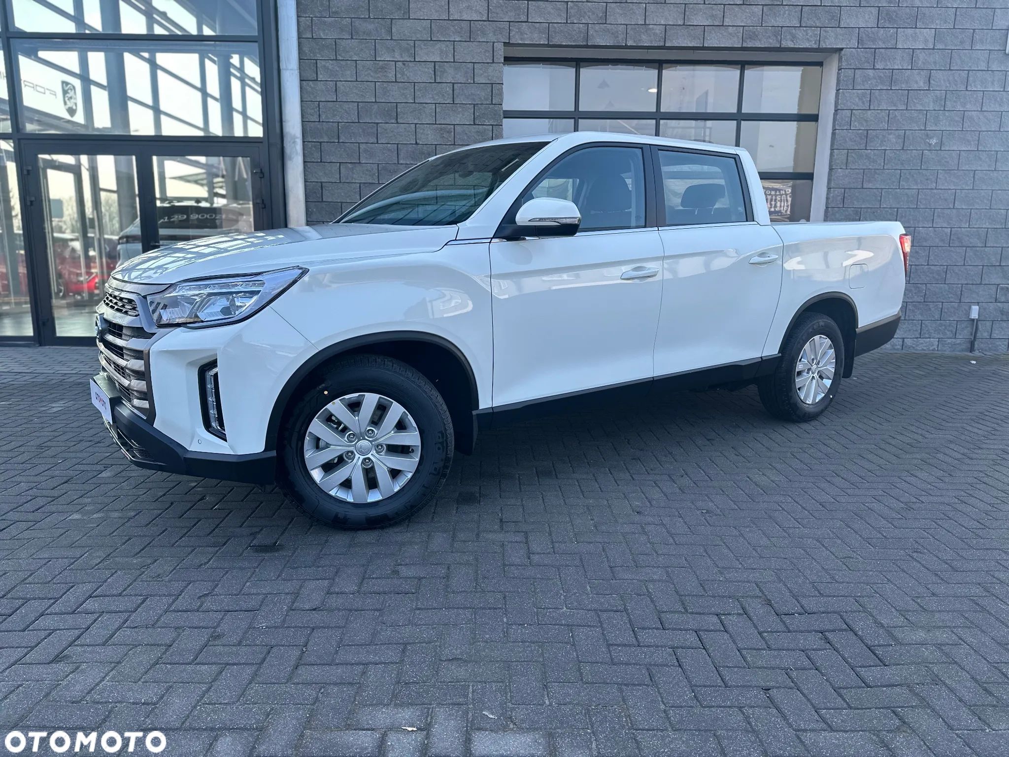 SsangYong/KGM Musso Grand 2.2 e-XDi Adventure 4WD - 1
