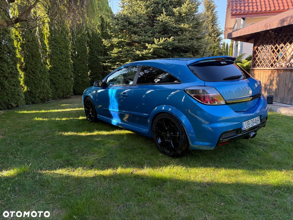 Opel Astra OPC - 4