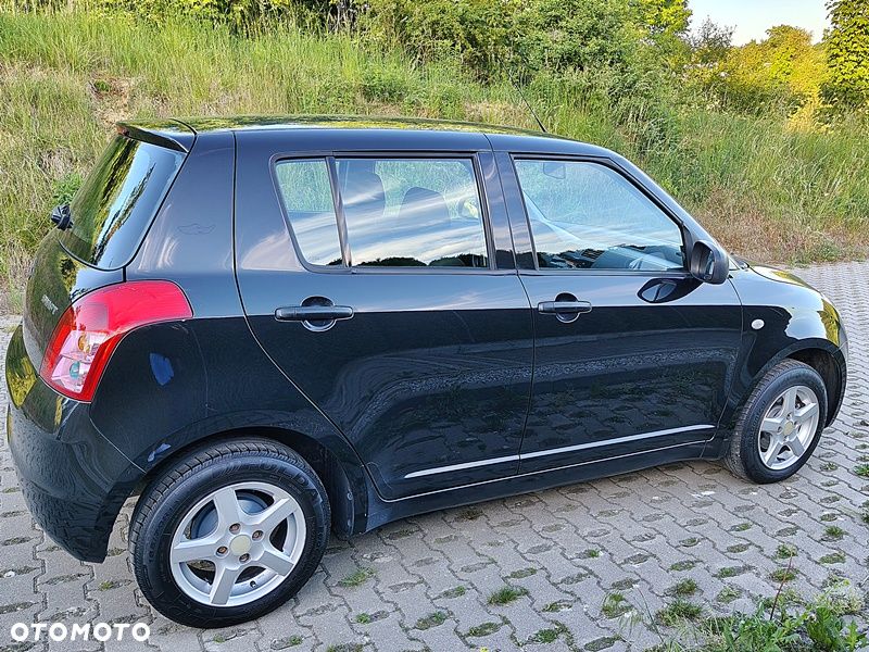 Suzuki Swift 1.3 Comfort - 28