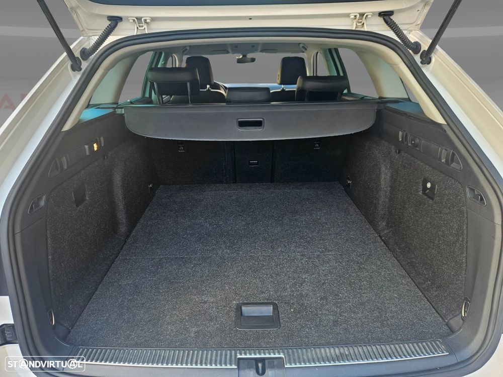 Skoda Superb Break 1.6 TDI Style - 25