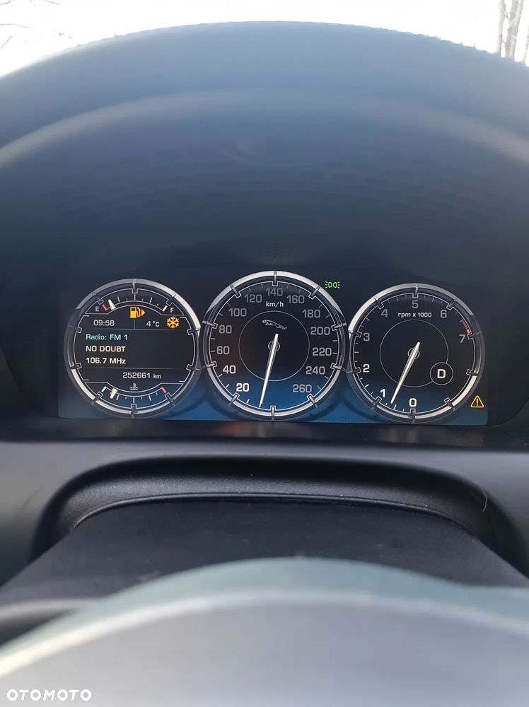 Jaguar XJ 5.0 V8 Premium Luxury - 24