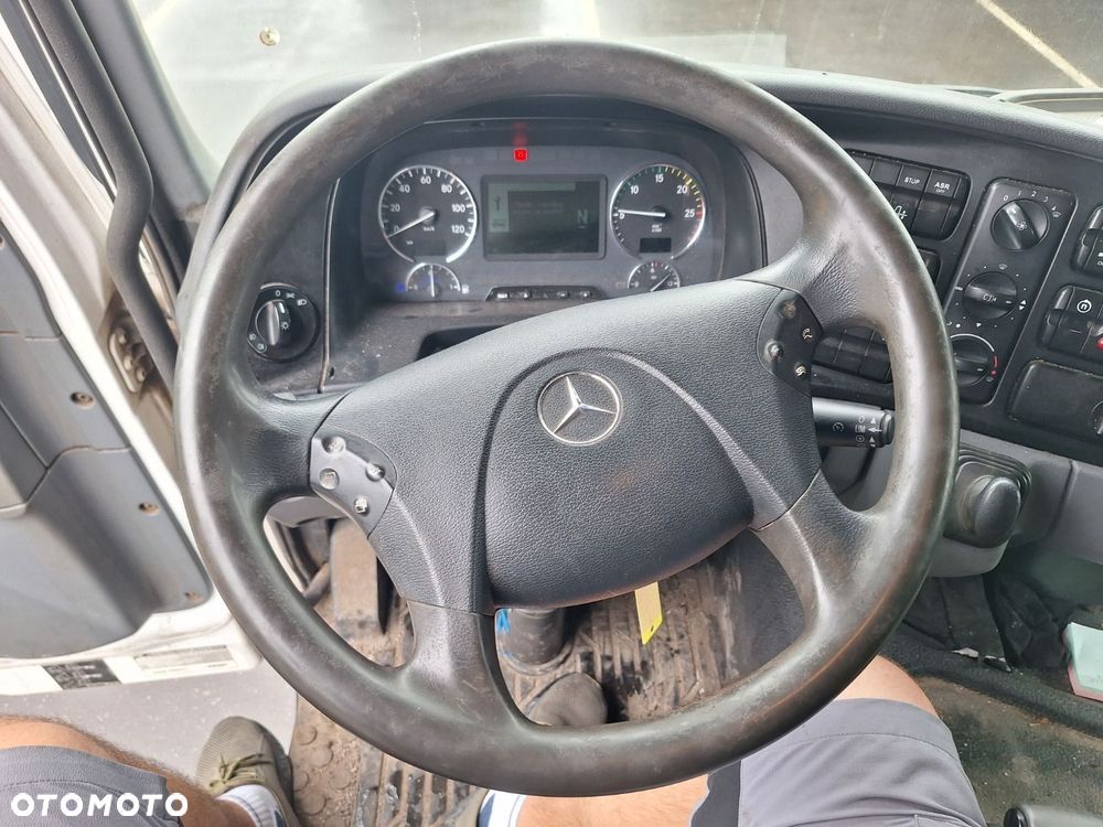 Versalift Actros 1832 L - 15
