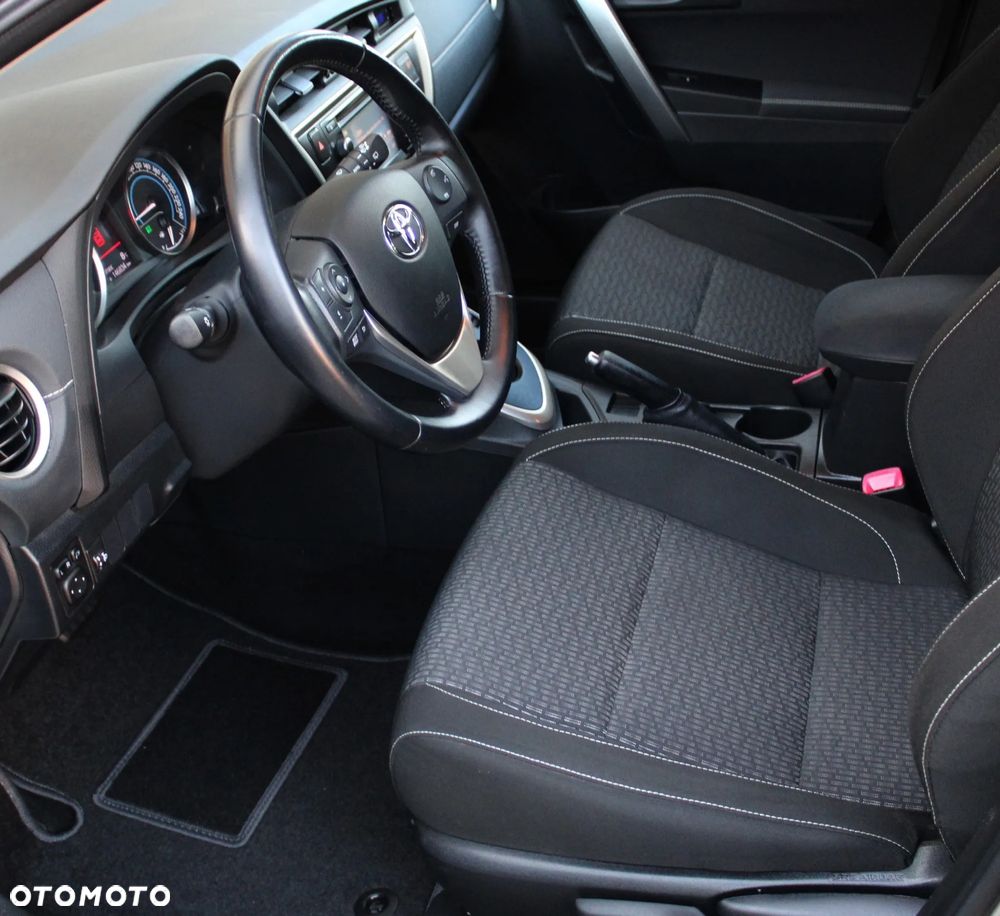 Toyota Auris - 6