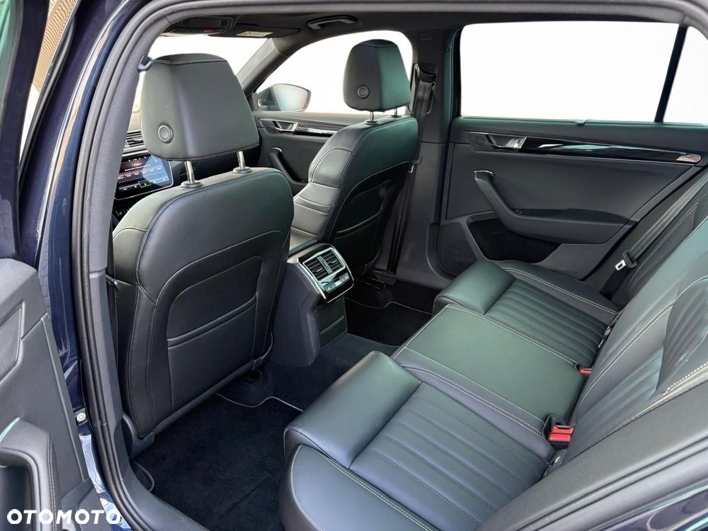 Skoda Superb 2.0 TDI SCR 4x4 L&K DSG - 6