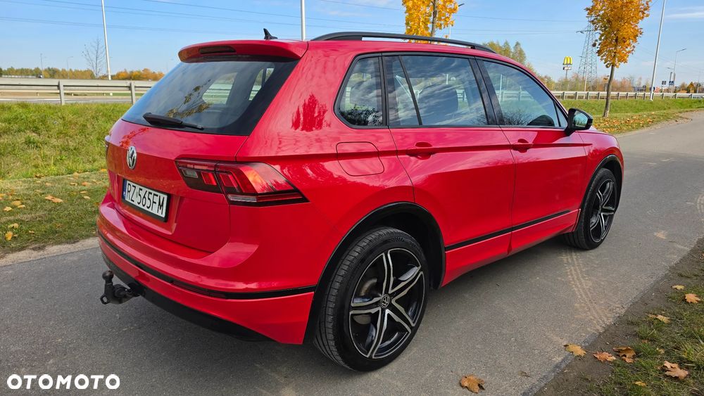 Volkswagen Tiguan - 4