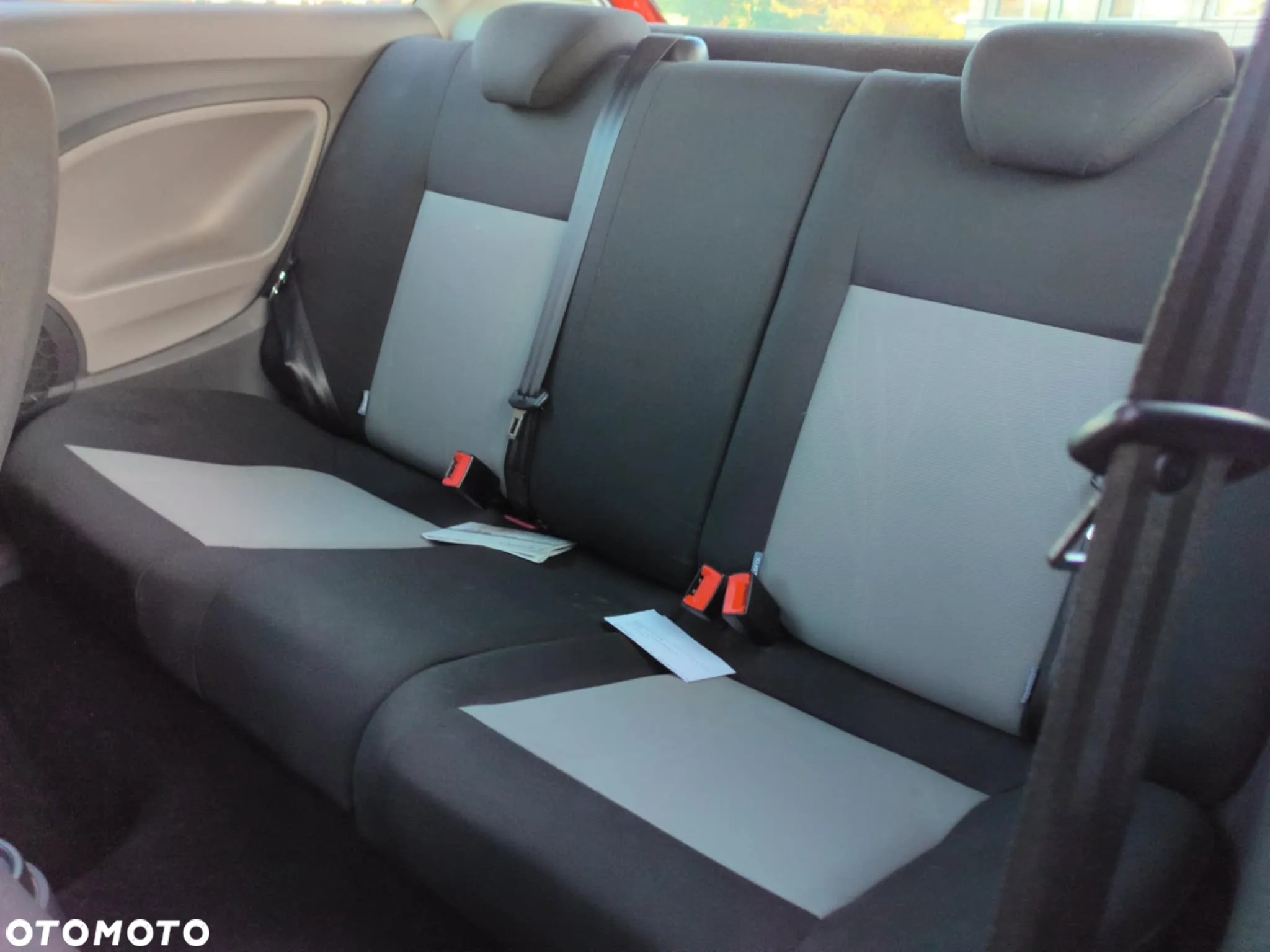 Seat Ibiza SC 1.4 16V Style Salsa - 13