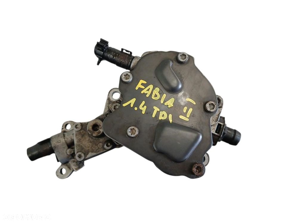 POMPA VACU VACUM SKODA FABIA II 1.4 TDI 038145215 FABIA II - 1