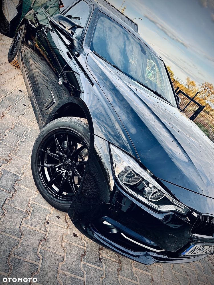 BMW Seria 3 318i Sport Line - 9