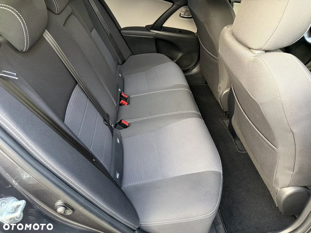 Toyota Avensis 1.8 Premium MS - 35