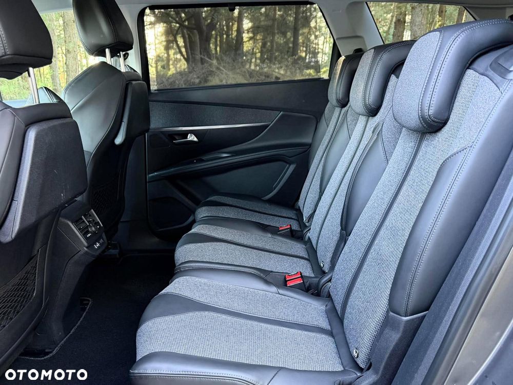 Peugeot 5008 1.6 BlueHDI Allure S&S EAT6 - 25