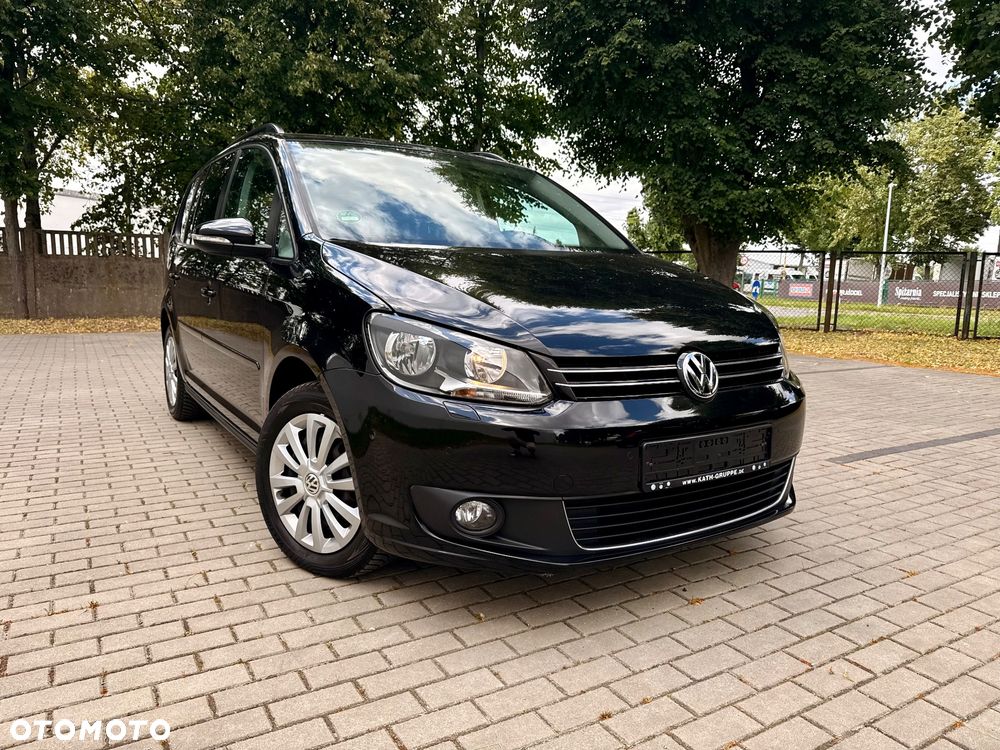 Volkswagen Touran - 1