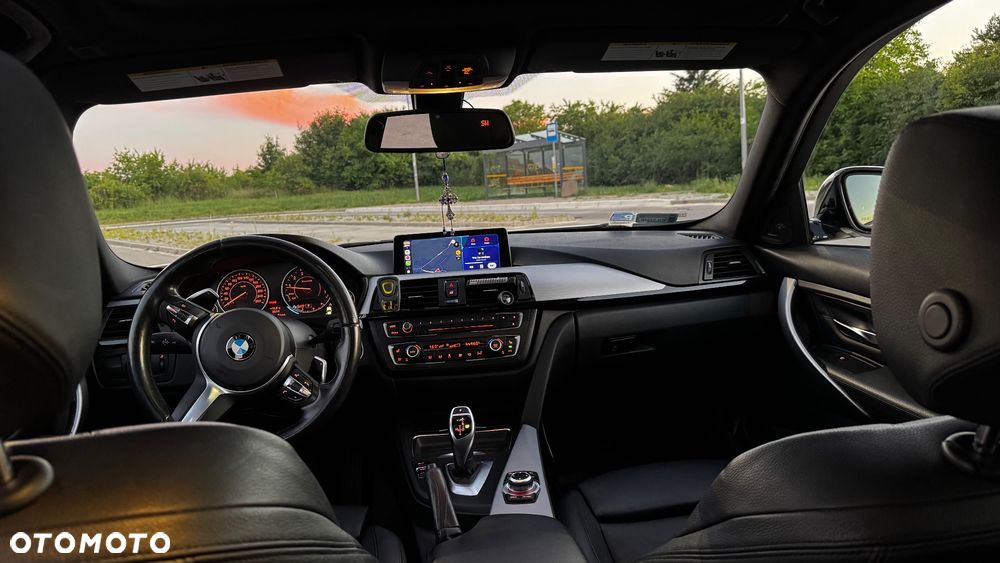 BMW Seria 3 328i xDrive Sport Line - 8