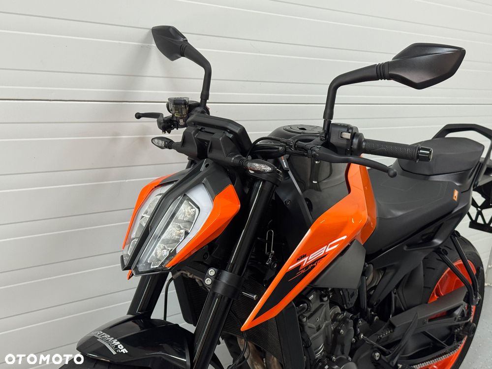 KTM Duke 790 - 24