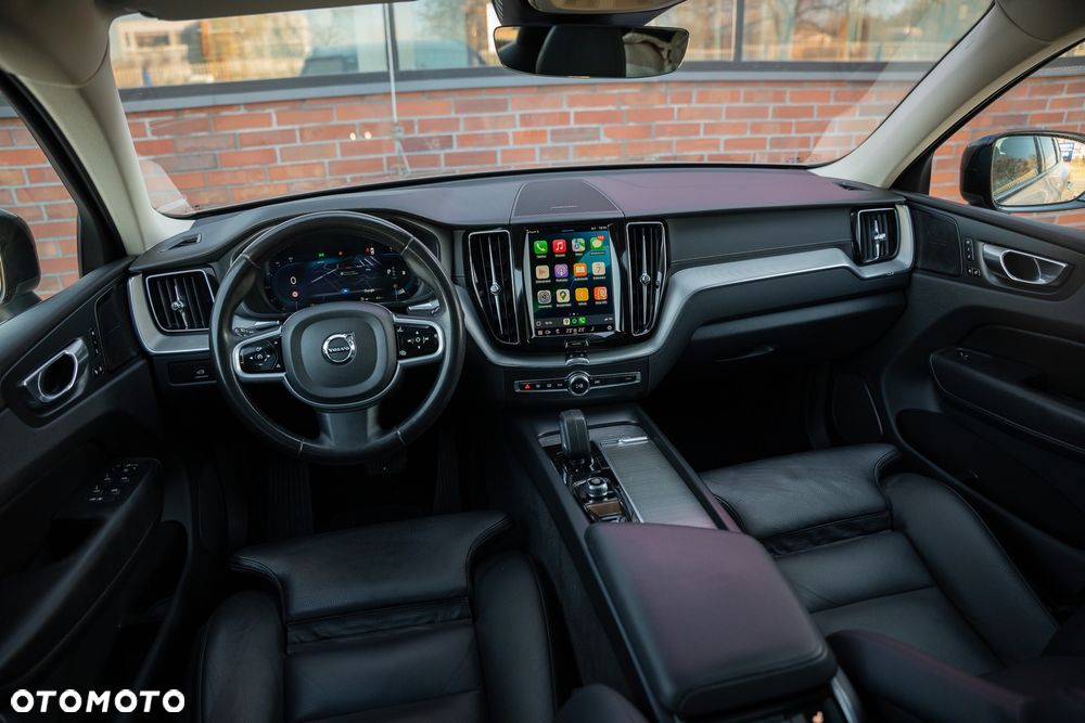 Volvo XC 60 D5 AWD R-Design - 26