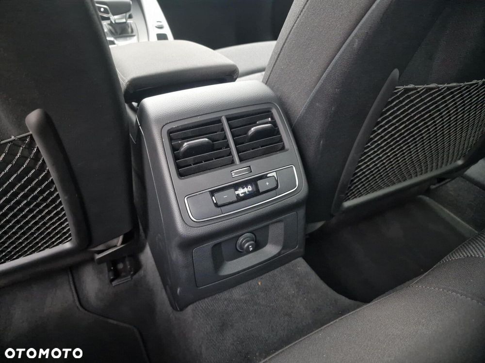 Audi A4 Limousine - 23