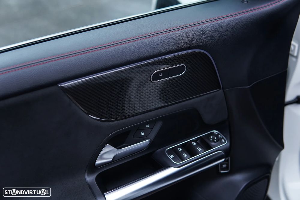 Mercedes-Benz GLA 200 d 8G-DCT AMG Line - 33