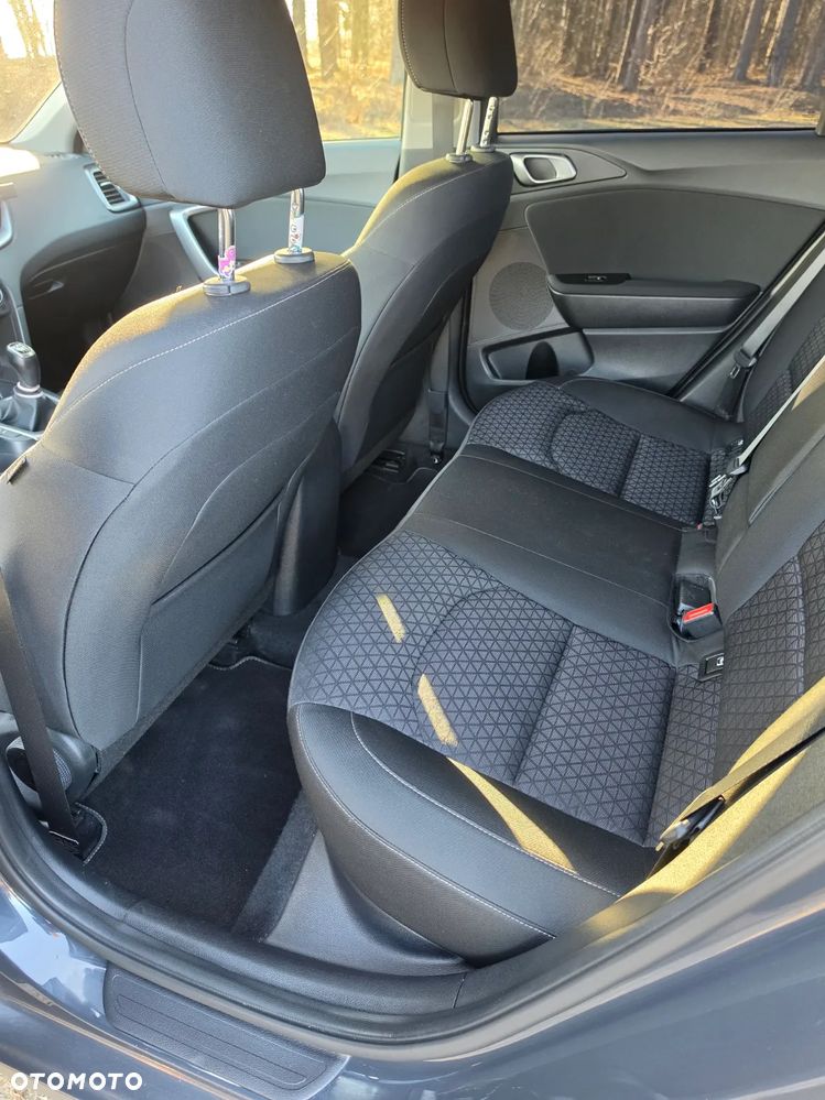 Kia Ceed - 15