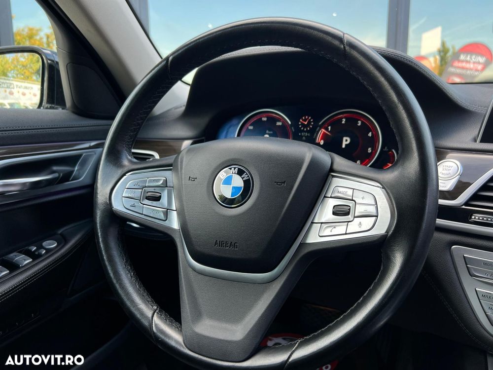 BMW Seria 7 - 10