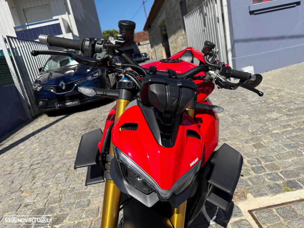 Ducati Streetfighter V4S - 16