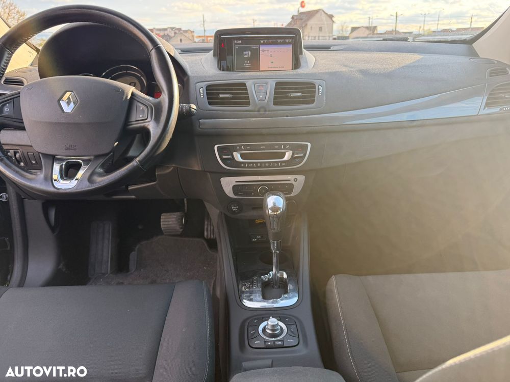 Renault Megane 1.5 dCi Dynamique Aut. - 8