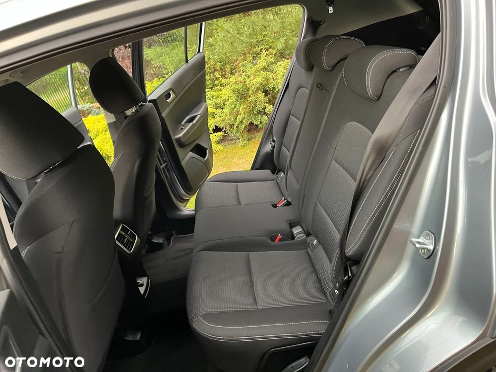Kia Sportage 1.6 CRDI AWD Eco-Dynamics+ (48V M-H) DCT GT LINE - 31