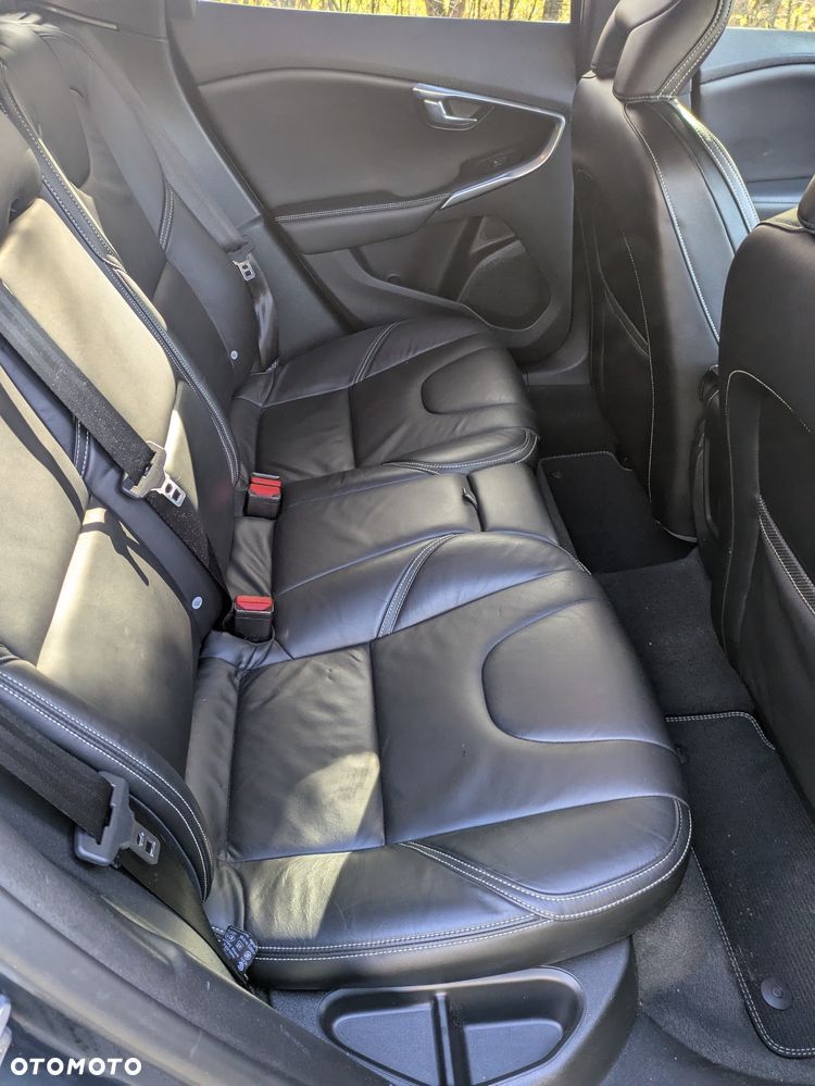 Volvo V40 T5 Geartronic R Design - 20